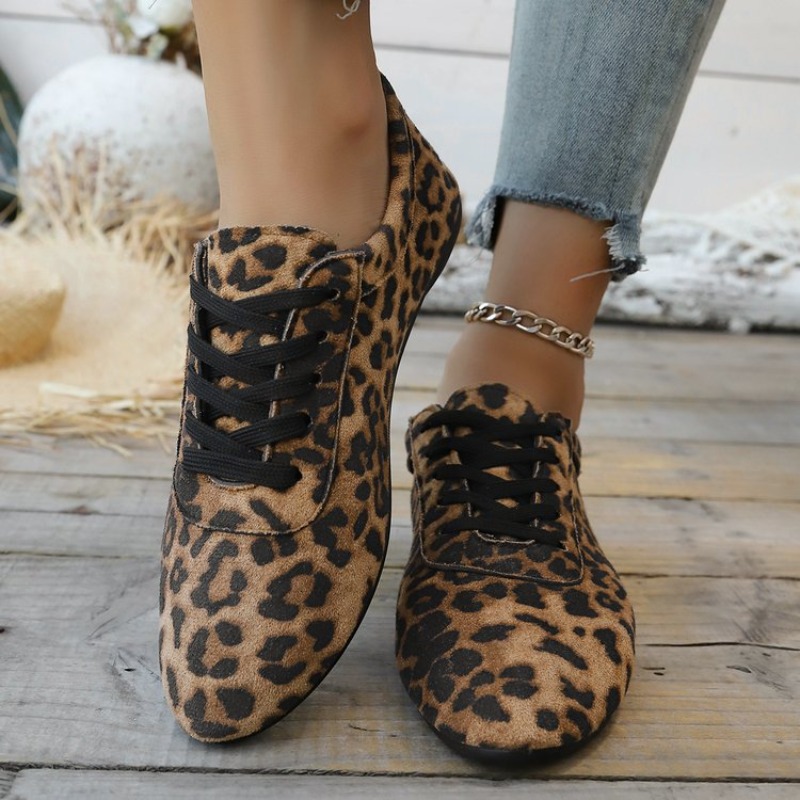 Женские лоферы 2026: новые лак – обзор и цена Women'S Shoes Clogs
